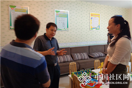 廖良生对上湾社区青少年队伍建设工作提出新的建议.jpg
